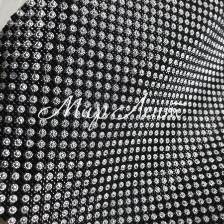 Стрази полотно клейове (№49436), круглі камені з чорними квадратами, смужка 1,2х40,4 см