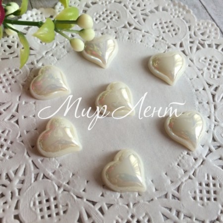 Серединка сердечко, 15х14 мм, молочный перламутр