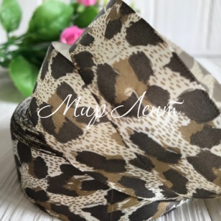 Атлас 2,5 см, молочно-коричневый леопард, метр