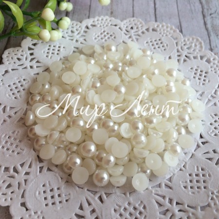 Напівбусина, 6 мм, молочна, 100 шт.