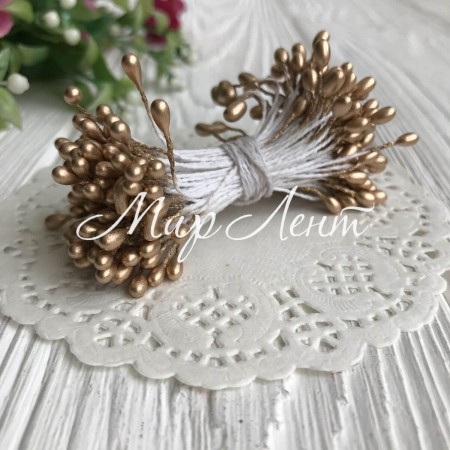 Тичинки маленькі, 2 мм, золоті