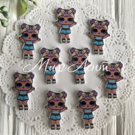 Кабошон Lol, 3 см, в голубых шортах и желтой солохе, шт.