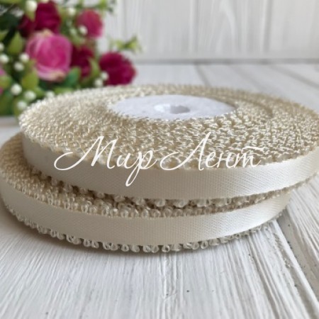 Атлас двосторонній з петельками 0,6 см, молочний, рулон 20 ярдів