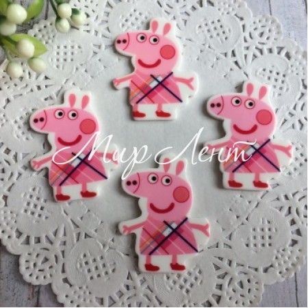 Кабошон, Свинка Пеппа, 3,4х2,7 см, рожева сукня з синьою смужкою