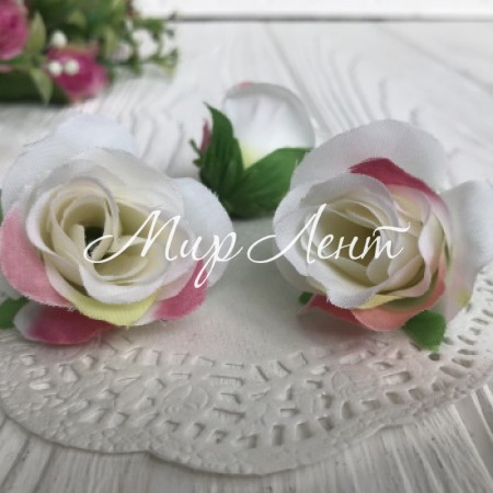 Бутон троянди тканинний, 3,5 см, біло-рожевий, шт.