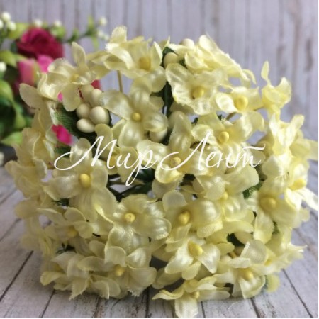 Сирень с тычинками, 2 см, молочный, букет