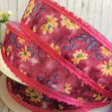 Стрічка тканинна з мереживним краєм (квіти), 2,5 см, малиновий