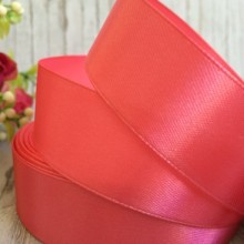 Атлас 2,5 см, кораловий, метр