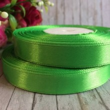 Атлас 0,9 см, яскраво-зелений, рулон 33 м