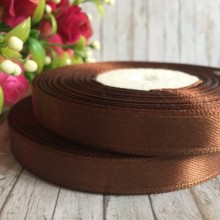 Атлас 0,9 см коричневий рулон 33 м