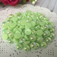 Напівбусина, 8 мм, світло-салатовий перламутр, 100 шт.