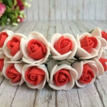 Троянда 1,5-2 см, біло-червона, 12 квіточок у пучку