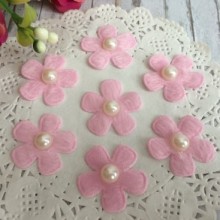 Квіточка з фетру з перлами, 2,5 см, світло-рожева