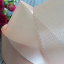 Атлас 5 см, світло-персиковий, рулон 33 м