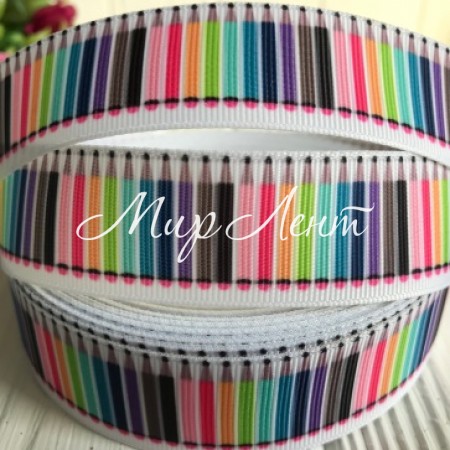 Репс 2,5 см, кольорові олівці на білому.