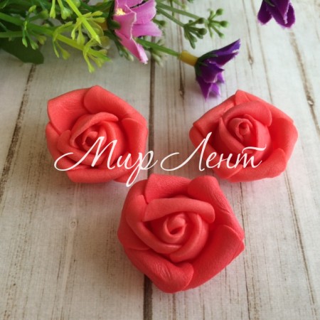 Бутон троянди 3 см, червоний, 1 шт.