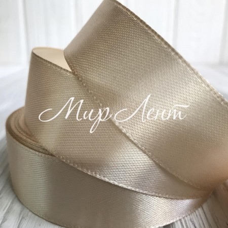 Атлас 2,5 см, бежевий, метр