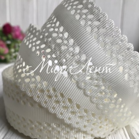 Репс 3,5 см, лист перфорація, молочний, метр