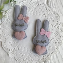Аплікація тканинна зайчик із серцем, 6х2,8 см, сірий, шт.
