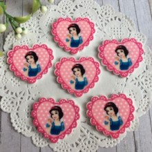 Кабошон серце, Білосніжка, 3,3х2,9 см, рожево-малиновий у горох