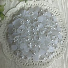 Серединка круг-ромашка, 9 мм, білий, ціна за 1 шт.