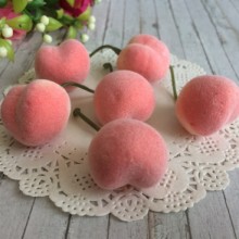 Персик маленький, 3 см, ціна за 1 шт.