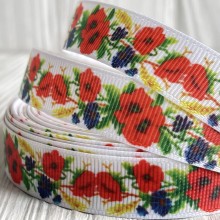 Репс 1,5 см, віночок з маками, волошки та колосками, білий, метр