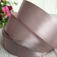 Атлас 2,5 см, бежево-сірий, метр