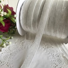 Стрічка велюр з люрексом, 1 см, білий, метр