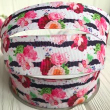 Репс 2,5 см, рожево-бордові троянди, білий із чорною смугою