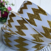 Репс 2,5 см, золотий шеврон на білому