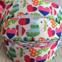 Репс 2,5 см, великі серця, білий з червоно-салатовим, 1 м