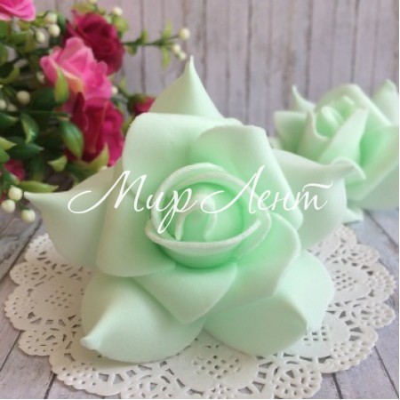 Бутон троянди, 6,5 см, світло-м'ятний