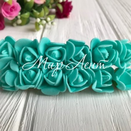 Троянда 1,5-2 см, м'ятна, 12 квіточок у пучку