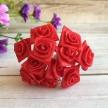 Атласна трояндочка на дроті, 1,5 см, червона, пучок з 12 квіточок