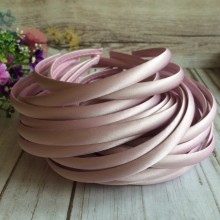 Обруч пластик в атласі, 1 см, світло-рожевий, шт.