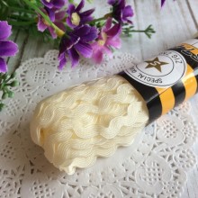 Тесьма зиг-зак, молочний