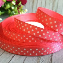 Атлас горох 0,9 см, корал, рулон 45 м