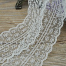 Мереживо квіточка, 4,5 см, біла (не стрейчева)