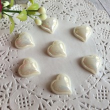 Серединка серця, 15х14 мм, молочний перламутр