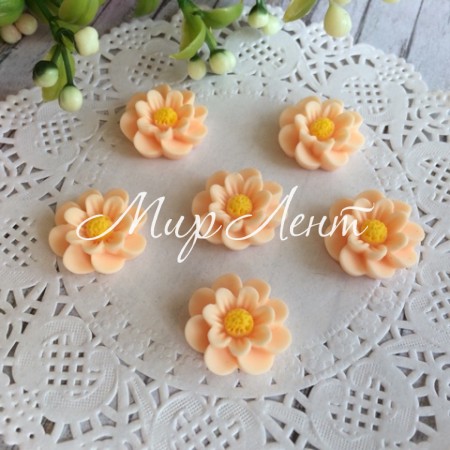 Серединка ромашка, 17 мм, персиковая