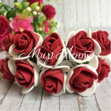 Троянда 2,2 см, біло-бордова, 12 квіточок у пучку