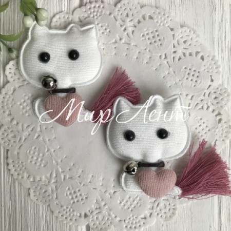 Аплікація тканинна котик із серцем, 5 см, білий, шт.