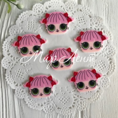 Кабошон Lol, з рожевим волоссям та червоними бантиками, 3,5х2,2 см